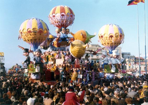 Palloni gonfiati di Ademaro Musetti - Carri grandi - Carnevale di Viareggio 1974