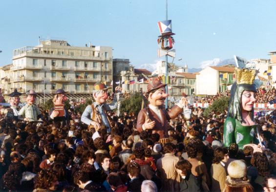 I grandi bugiardi di Angelo Romani - Mascherate di Gruppo - Carnevale di Viareggio 1975