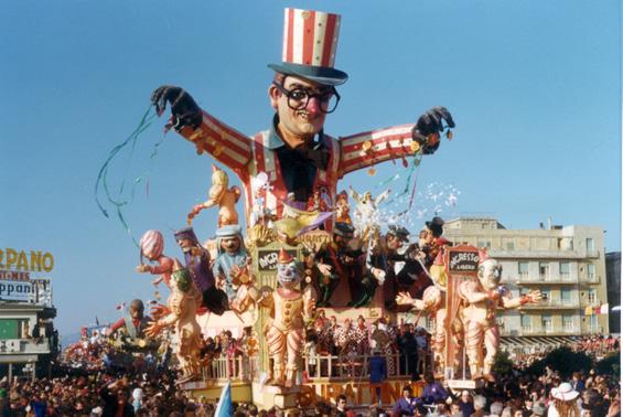Il burattinaio di Nilo Lenci - Carri grandi - Carnevale di Viareggio 1975