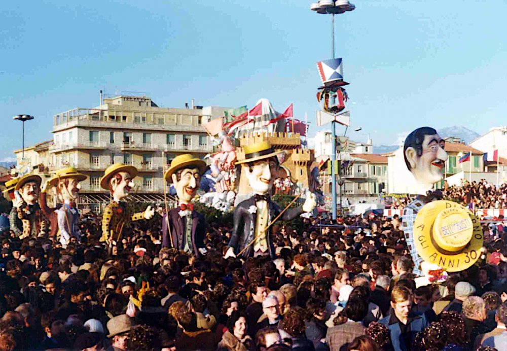 Ritorno agli anni trenta di Carlo Bomberini - Mascherate di Gruppo - Carnevale di Viareggio 1975