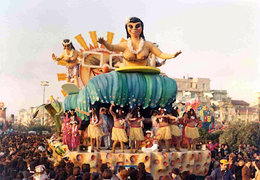 Sulla cresta dell’onda di Sergio Barsella - Carri piccoli - Carnevale di Viareggio 1977