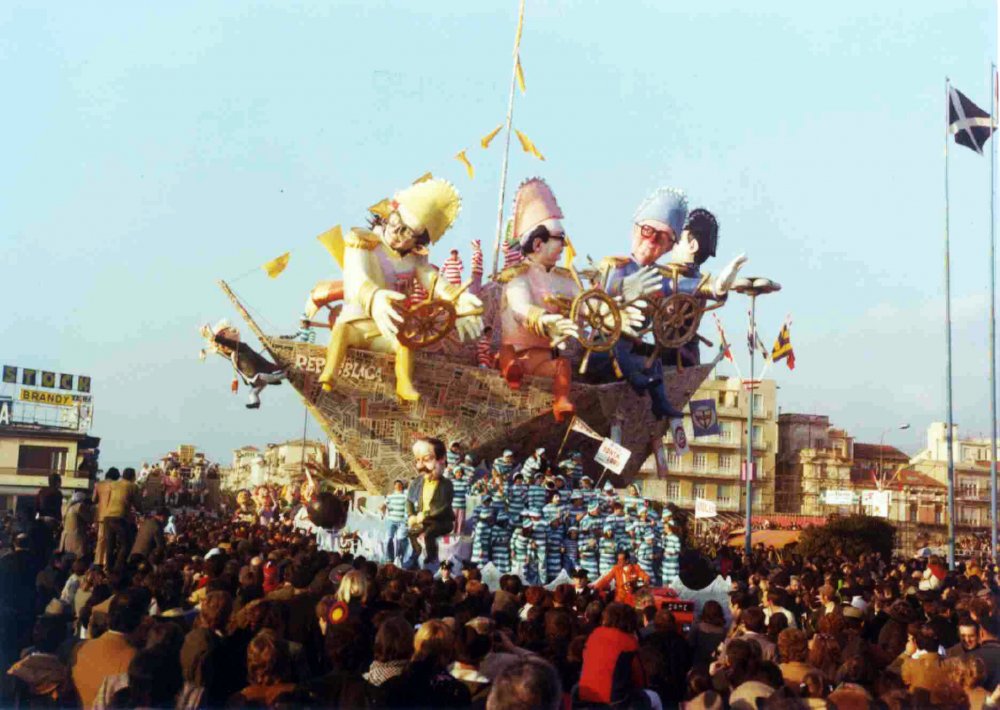 Bontà loro di Arnaldo Galli - Carri grandi - Carnevale di Viareggio 1978