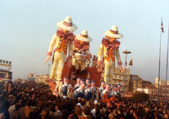 Giochi di potere di Raffaello Giunta - Carri grandi - Carnevale di Viareggio 1978