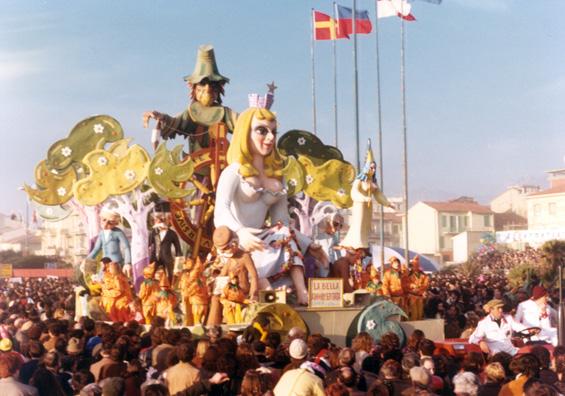 La bella addormentata di Sergio Barsella e Loris Lazzarini - Carri piccoli - Carnevale di Viareggio 1980