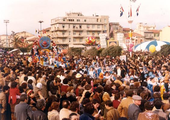 Risveglio di carnevale di Rione Centro - Palio dei Rioni - Carnevale di Viareggio 1980