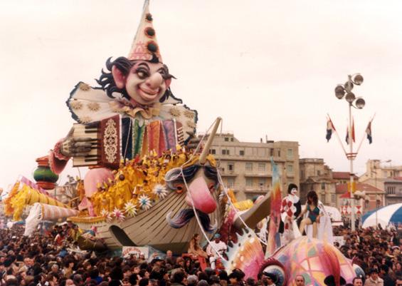 Vieni, vieni anche tu di Renato Verlanti - Carri grandi - Carnevale di Viareggio 1980