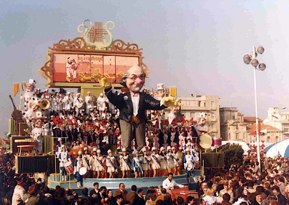 Il grande maestro di Sergio Baroni e Renato Verlanti - Carri grandi - Carnevale di Viareggio 1981