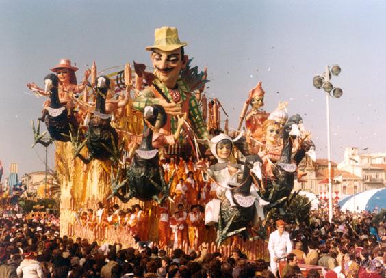 La tela di Puccini di Giulio Palmerini (su progetto di Nilo Lenci) - Carri grandi - Carnevale di Viareggio 1981