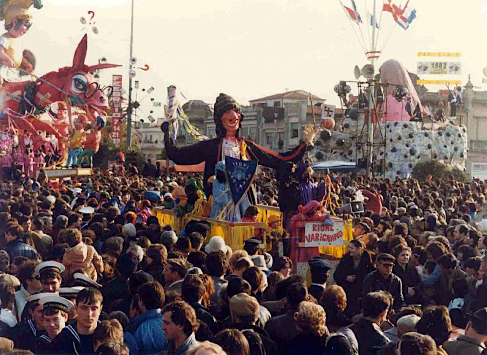 Dominando il carnevale di Rione Varignano - Palio dei Rioni - Carnevale di Viareggio 1982