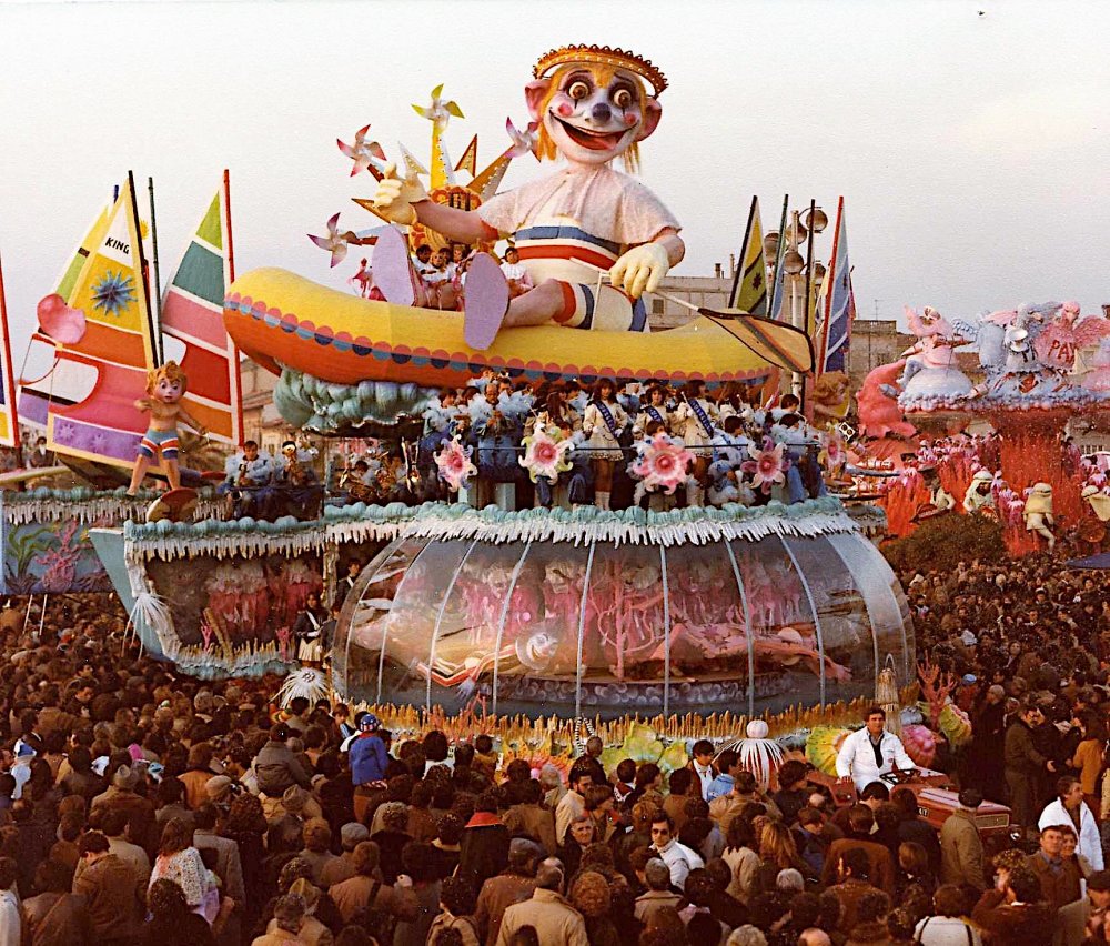 E’ arrivato col sole e con l’amor dal mare di Sergio Baroni e Renato Verlanti - Carri grandi - Carnevale di Viareggio 1982