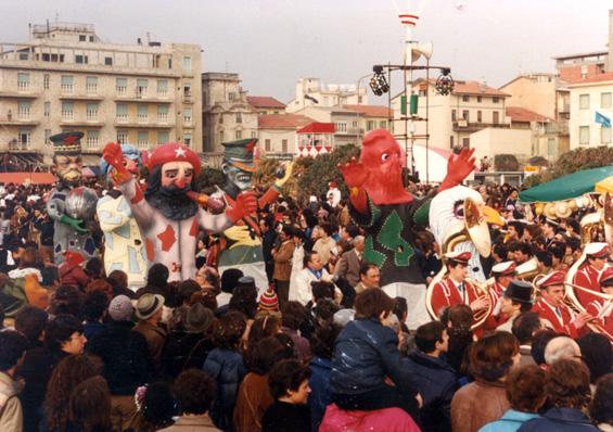 Gli spaventapace di Nilo Lenci - Mascherate di Gruppo - Carnevale di Viareggio 1982