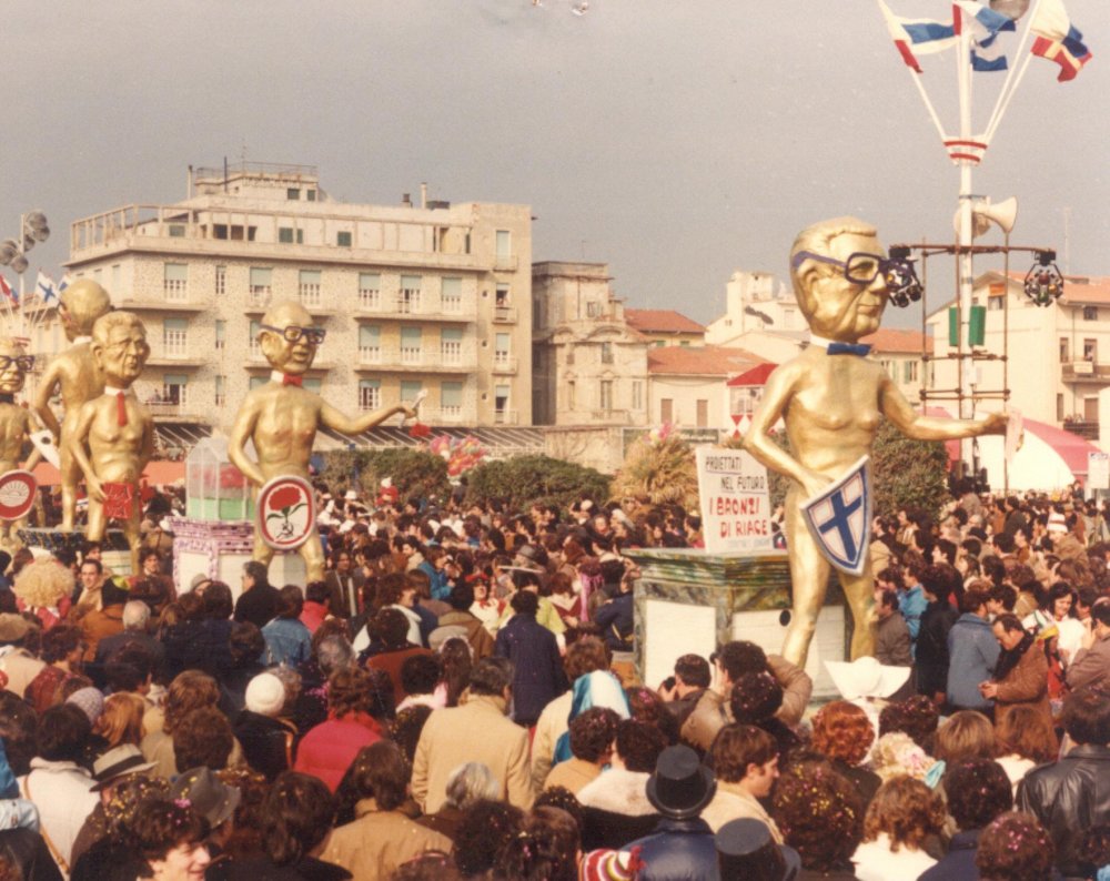I bronzi di Riace di Carlo Bomberini - Mascherate di Gruppo - Carnevale di Viareggio 1982