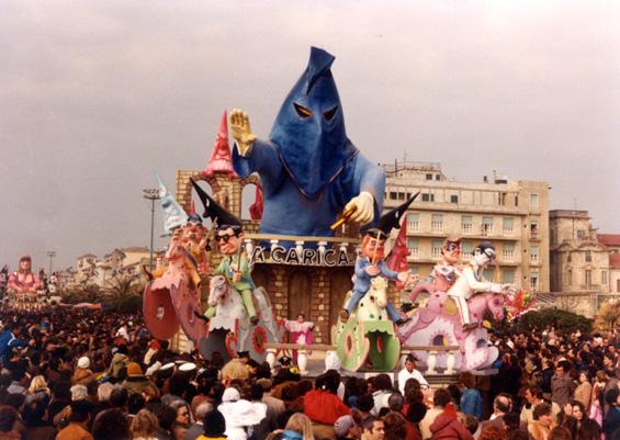 La carica di Giovanni Maggini - Carri piccoli - Carnevale di Viareggio 1982
