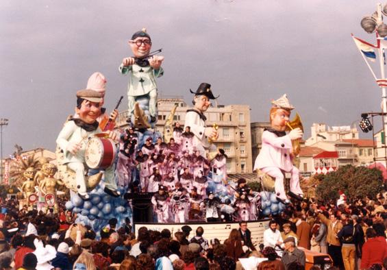 Serenata a questi chiar di luna di Paolo Lazzari - Carri piccoli - Carnevale di Viareggio 1982