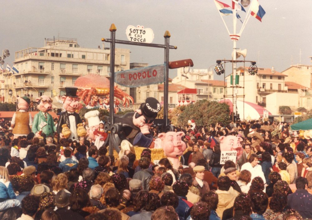 Sotto a chi tocca di Giovanni Pardini e Angelo Romani - Mascherate di Gruppo - Carnevale di Viareggio 1982