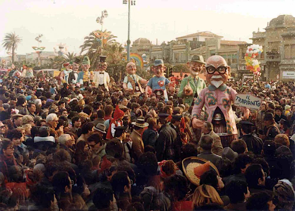 Il trapianto di Angelo Romani e Michele Canova - Mascherate di Gruppo - Carnevale di Viareggio 1984