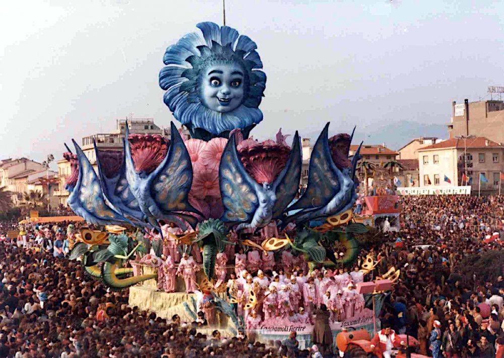 Lasciamoli fiorire di Silvano Avanzini - Carri grandi - Carnevale di Viareggio 1984