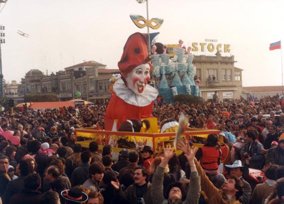 Le maschere italiane alla corte di Burlamacco di Rione Varignano - Palio dei Rioni - Carnevale di Viareggio 1984