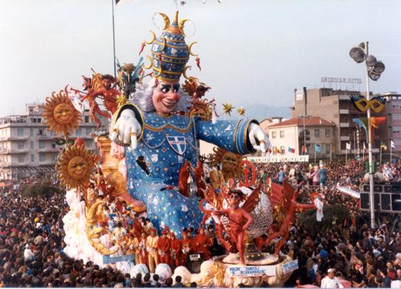 Maghi, Diavoli e scaramanzie di Carlo Vannucci, Vasco Bazzichi (prog. Lazzarini) - Carri grandi - Carnevale di Viareggio 1984