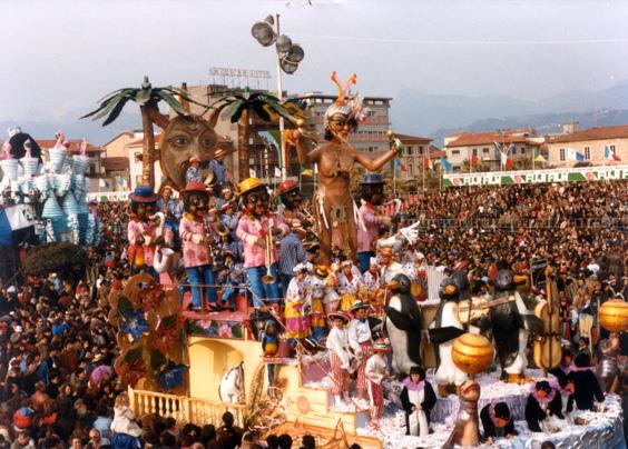 Musica calda, musica fredda di Rione Vecchia Viareggio - Carri piccoli - Carnevale di Viareggio 1984