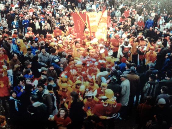 Armata Brancaciortone di Liceo Scientifico - Palio dei Rioni - Carnevale di Viareggio 1985