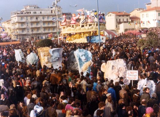 Le nostre pietre preziose di Gionata Francesconi - Mascherate di Gruppo - Carnevale di Viareggio 1985