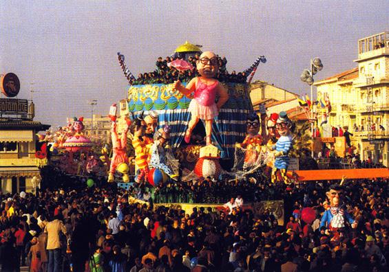 Spettacolo all’italiana di Paolo Lazzari - Carri grandi - Carnevale di Viareggio 1985