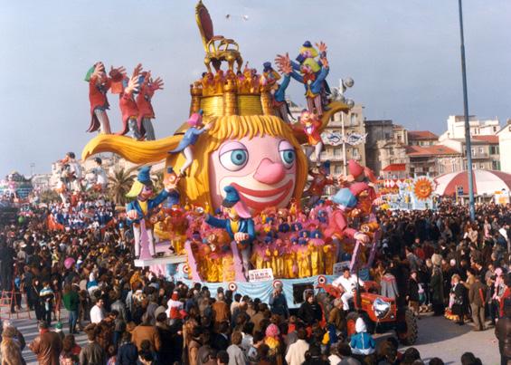 Te la do io la seggiola di Renato e Fabrizio Galli - Carri grandi - Carnevale di Viareggio 1985