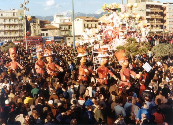 Gli assediati di Davino Barsella ed Eros Canova - Mascherate di Gruppo - Carnevale di Viareggio 1986