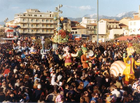 Le sagre paesane di Carlo e Giorgio Bomberini - Mascherate di Gruppo - Carnevale di Viareggio 1986