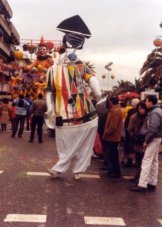 Tecnomaschera di Luca Tarducci - Maschere Isolate - Carnevale di Viareggio 1986