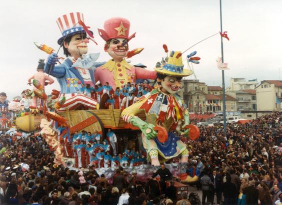 La fine del cavallo bravo di Giulio Palmerini - Carri grandi - Carnevale di Viareggio 1987