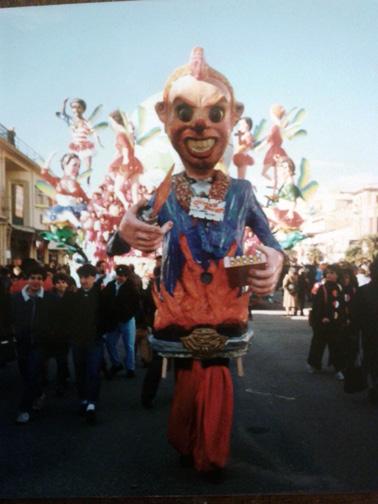 Gioventù bruciata di Alessandro Maltana - Maschere Isolate - Carnevale di Viareggio 1988