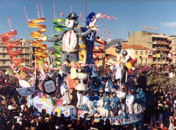 La danza del tempo di Piero Farnocchia - Carri piccoli - Carnevale di Viareggio 1988