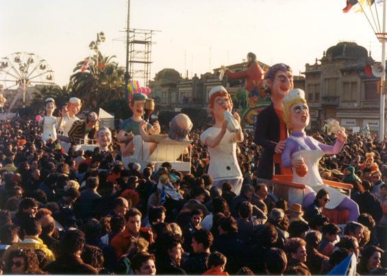 Le allegre corsie di Carlo e Giorgio Bomberini - Mascherate di Gruppo - Carnevale di Viareggio 1988