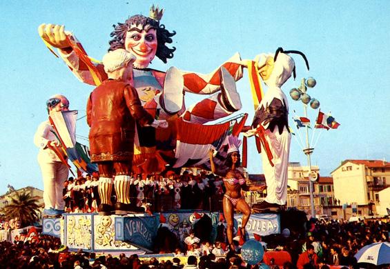 Viareggio Re dei Carnevali di Carlo Vannucci ed Enrico Vannucci - Carri grandi - Carnevale di Viareggio 1989