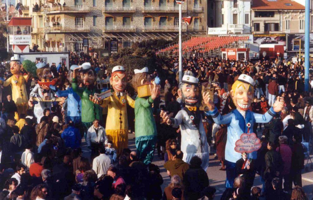 Viareggio vendesi di Massimo Breschi - Mascherate di Gruppo - Carnevale di Viareggio 1991