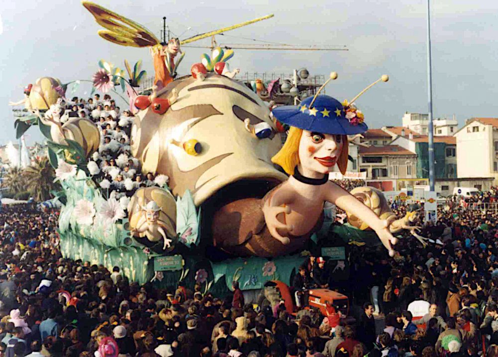 Ben nata Europa ‘92 di Paolo Lazzari - Carri grandi - Carnevale di Viareggio 1992