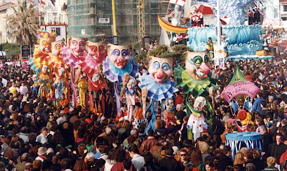 Il teatro di Pirandello di Piero Ghilarducci - Mascherate di Gruppo - Carnevale di Viareggio 1992