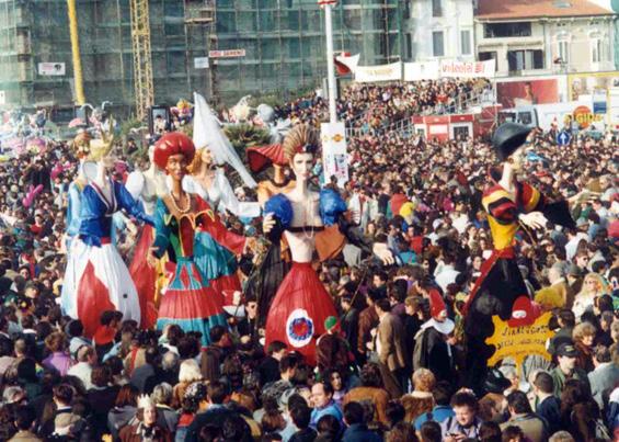 Viareggio ’92 defilè d’alta moda di Massimo Breschi - Mascherate di Gruppo - Carnevale di Viareggio 1992