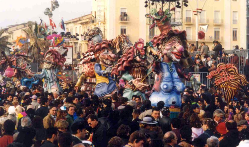 Quei birboni... dei barboni di Alfredo Ricci - Mascherate di Gruppo - Carnevale di Viareggio 1993