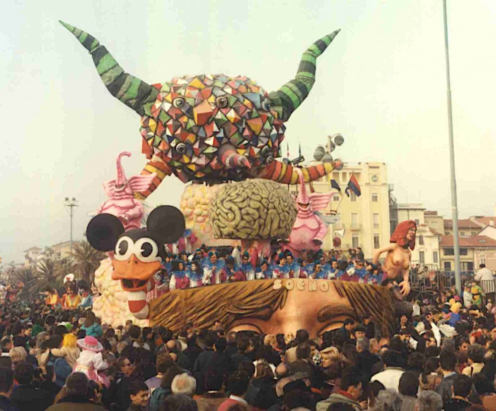 Sogno di Emilio Cinquini - Carri piccoli - Carnevale di Viareggio 1993