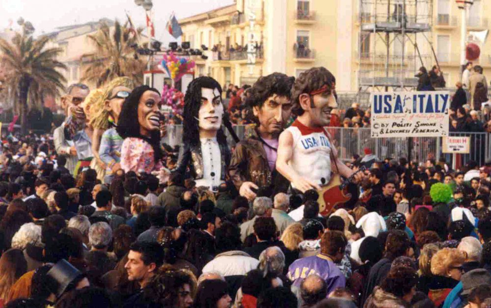 Usa for Italy di Simone Politi e Federica Lucchesi - Mascherate di Gruppo - Carnevale di Viareggio 1993