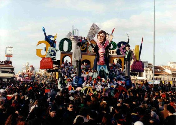 Contro tutti gli sgorbi di Michele Canova - Carri piccoli - Carnevale di Viareggio 1994