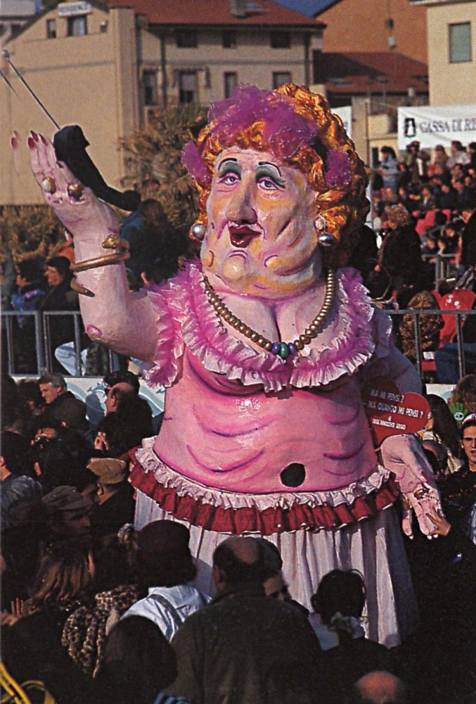 Ma mi pensi, ma quanto mi pensi? di Sergio Dell’Innocenti - Maschere Isolate - Carnevale di Viareggio 1994
