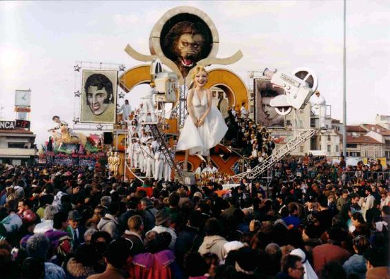 Polvere di stelle di Carlo Lombardi - Carri piccoli - Carnevale di Viareggio 1994