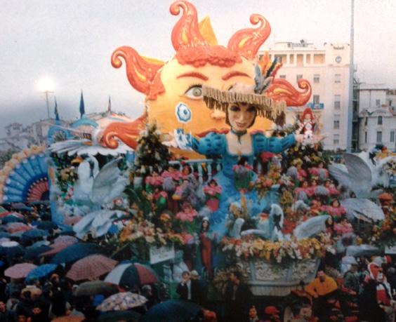 Versilia in fiore di Rione Migliarina - Fuori Concorso - Carnevale di Viareggio 1995