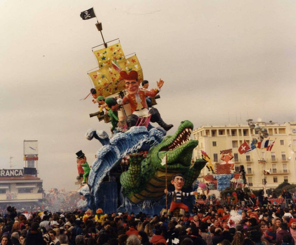 Avanti miei prodi di Enrico Vannucci - Carri grandi - Carnevale di Viareggio 1996