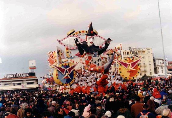 Là dove ti porta il cuore di Giovanni Maggini - Carri grandi - Carnevale di Viareggio 1996