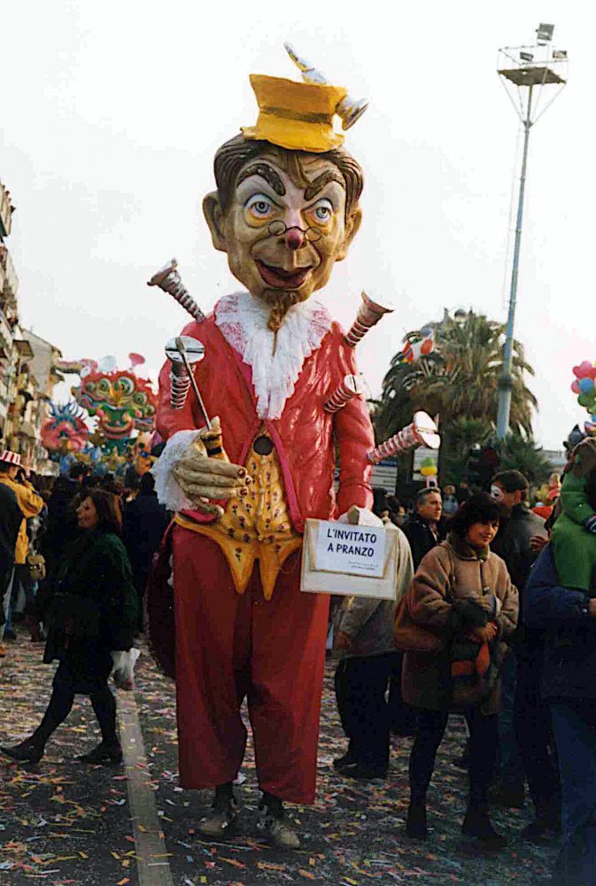 L’invitato a pranzo di Amedeo Ceppini - Maschere Isolate - Carnevale di Viareggio 1996